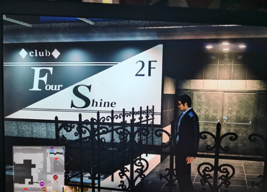 如龙7外传无名之龙four shine的招牌位置拍照任务攻略_DD220游戏联盟